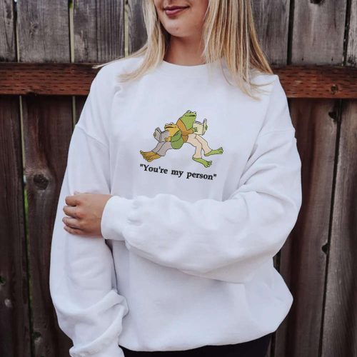 Frog and Toad Vintage Embroidered Sweatshirt: Retro Bookworm Gift For Her Classic Retro Frog Shirt Frog and Toad Vintage Embroidered Sweatshirt: Retro Bookworm Gift For Her Classic Retro Frog Shirt