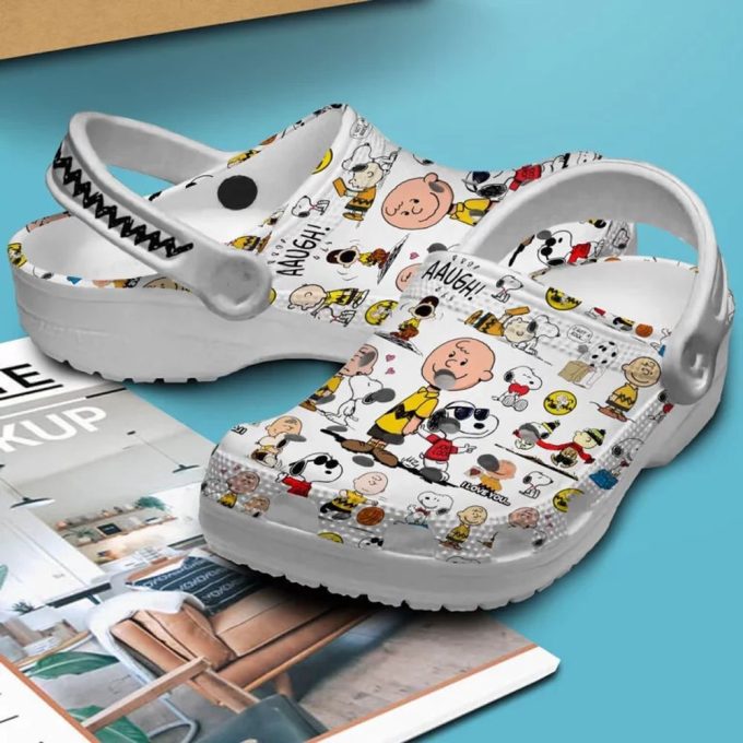 Customized Funny Clogs Snoopy And Charlie Brown White Clogs