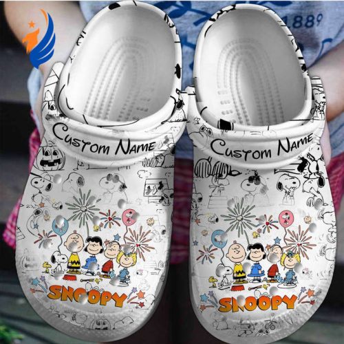 Exclusive Snoopy And Cute Friends White Classic Clogs Exclusive Snoopy And Cute Friends White Classic Clogs