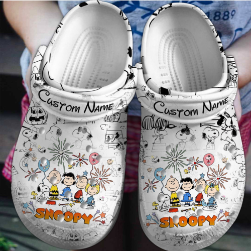 Exclusive Snoopy And Cute Friends White Classic Clogs Exclusive Snoopy And Cute Friends White Classic Clogs