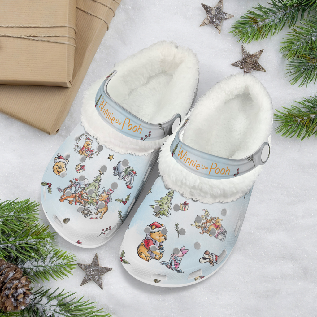 Cute Winnie The Pooh Christmas Fleece Clogs Cute Winnie The Pooh Christmas Fleece Clogs