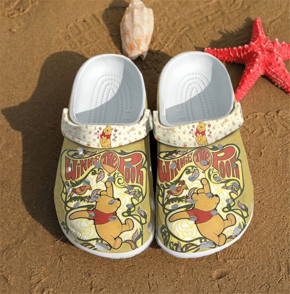 Carton Winnie The Pooh Blue Clogs For Kids And Adutls Carton Winnie The Pooh Blue Clogs For Kids And Adutls
