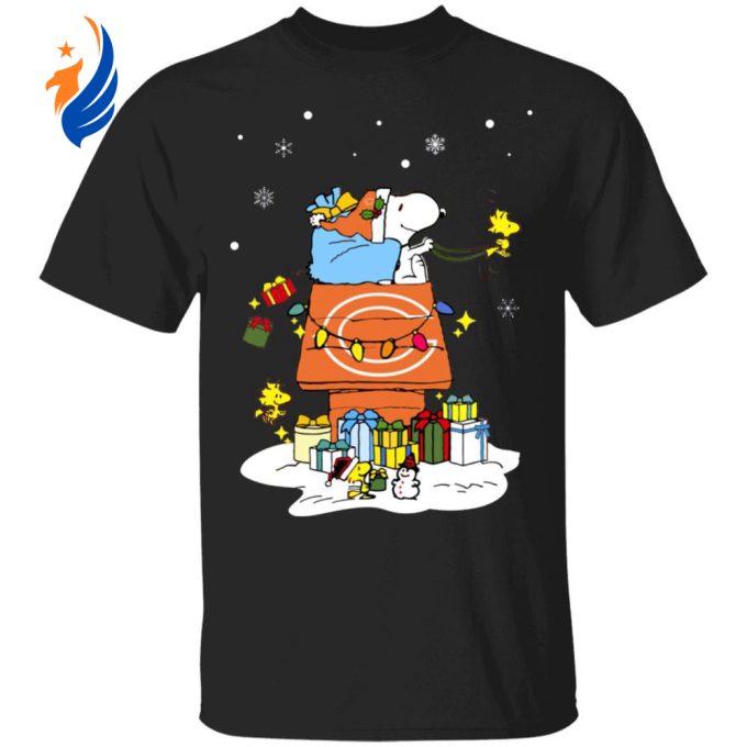 Chicago Bears Santa Snoopy Shirt: Spread Cheer with Merry Christmas Vibes!