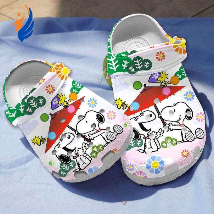 Eye-catching Clogs Snoopy And Belle Clogs For Kids And Adults Eye-catching Clogs Snoopy And Belle Clogs For Kids And Adults