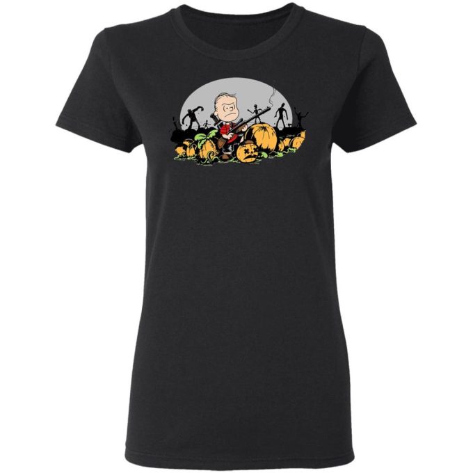 Fear the Great Pumpkin: Linus Van Pelt Halloween Snoopy T-Shirt – Spooky Style for Festive Fun!