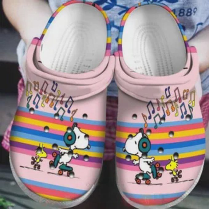 Fuzzy And Lightweight Happy Snoopy And Woodstock Unisex Pink Clogs