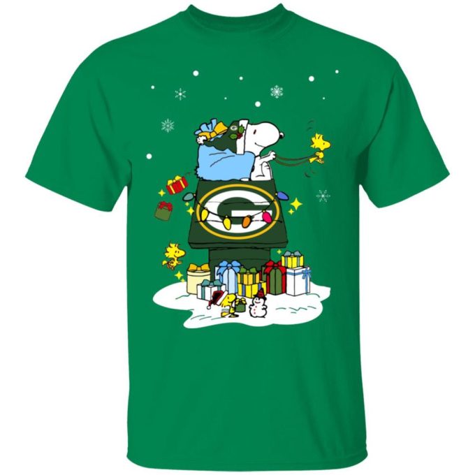 Get Festive with Green Bay Packers Santa Snoopy Christmas Shirt – Spread Holiday Cheer!
