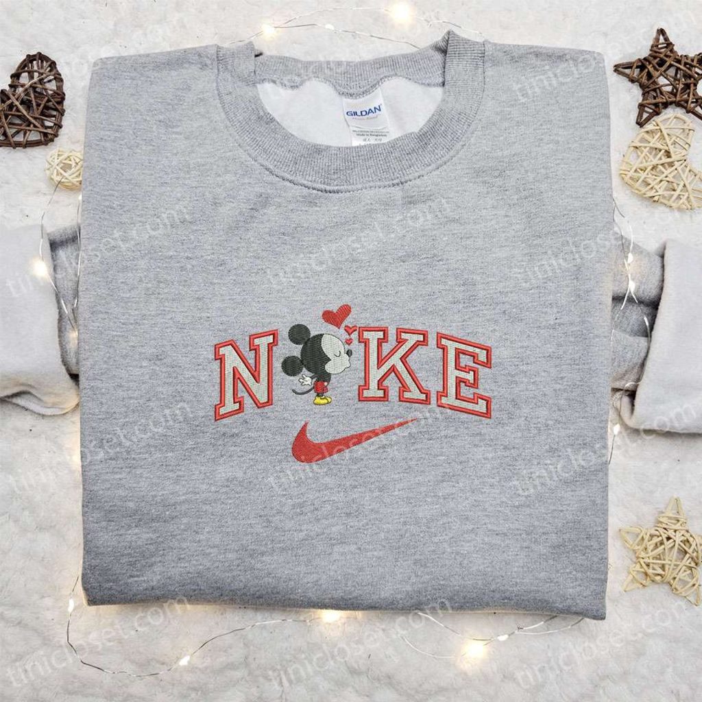 Mickey Mouse Loves Nike Cartoon Embroidered Hoodie & Shirt: Best Valentine’s Day Gift Ideas Mickey Mouse Loves Nike Cartoon Embroidered Hoodie & Shirt: Best Valentine’s Day Gift Ideas