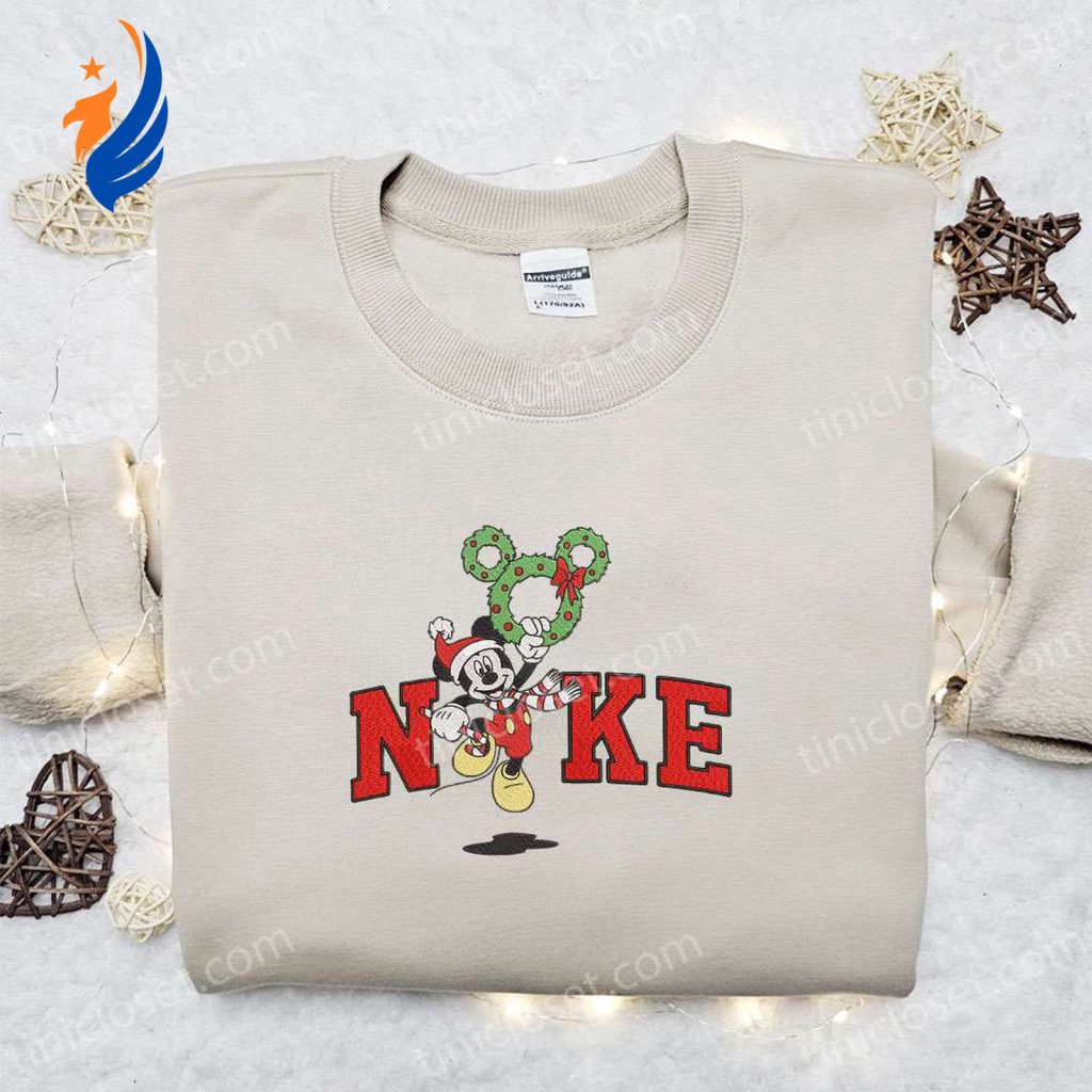 Nike Christmas x Mickey Laurel Wreath Balloon Sweatshirt: Disney Characters Movie Merry Christmas Shirt Perfect Gift Idea Nike Christmas x Mickey Laurel Wreath Balloon Sweatshirt: Disney Characters Movie Merry Christmas Shirt Perfect Gift Idea