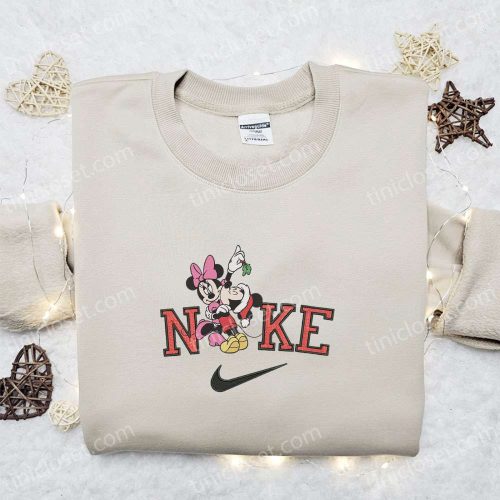 Nike Christmas x Minnie & Mickey Cartoon Sweatshirt: Festive Disney Characters Movie Embroidered Shirt – Perfect Christmas Gift