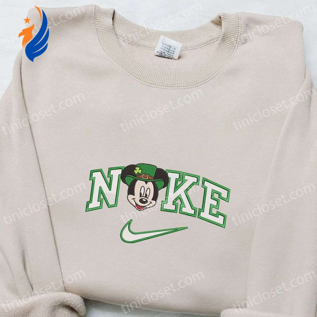 Disney Characters Embroidered Shirt & Hoodie: Nike x Mickey St Patrick?s Day Collection – Best Holiday Gift Ideas Disney Characters Embroidered Shirt & Hoodie: Nike x Mickey St Patrick?s Day Collection – Best Holiday Gift Ideas