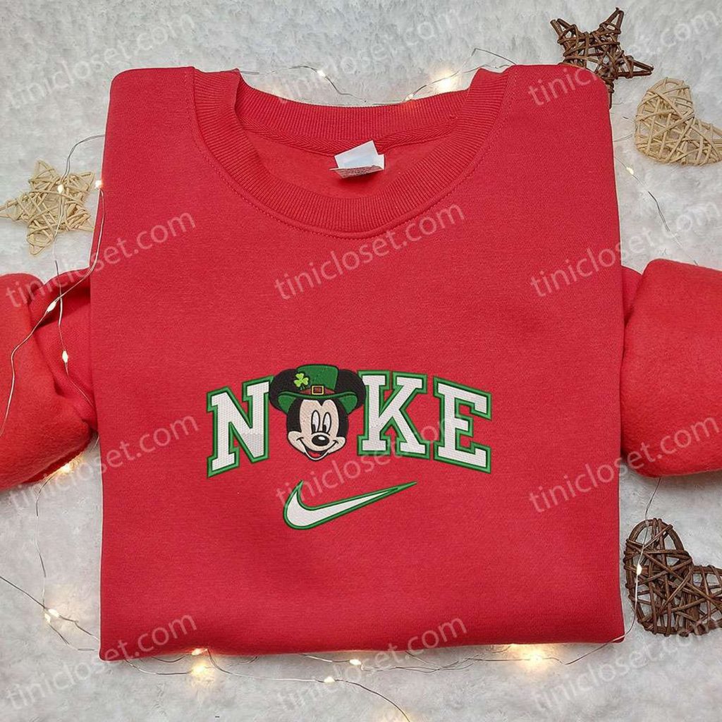 Disney Characters Embroidered Shirt & Hoodie: Nike x Mickey St Patrick?s Day Collection – Best Holiday Gift Ideas Disney Characters Embroidered Shirt & Hoodie: Nike x Mickey St Patrick?s Day Collection – Best Holiday Gift Ideas