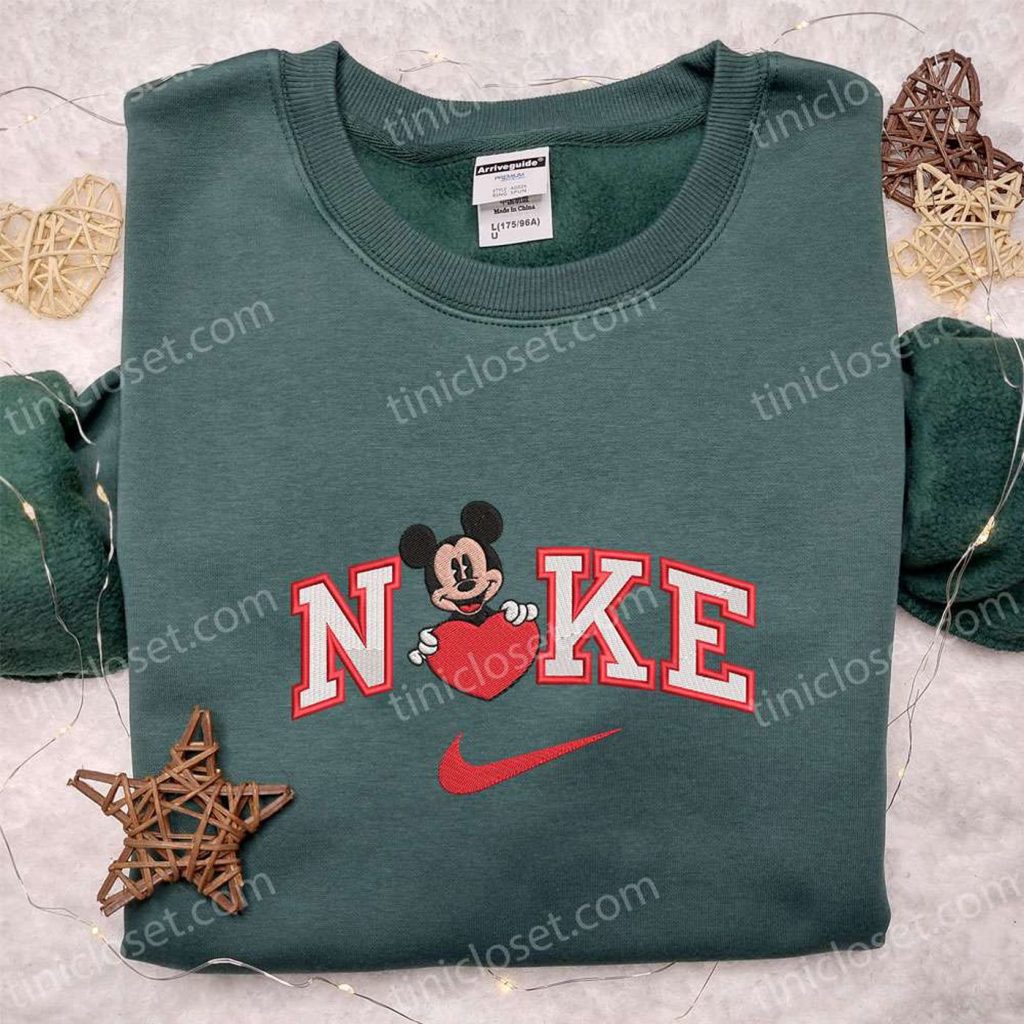 Nike x Mickey Heart Embroidered Shirt & Disney Characters Hoodie: Top Valentine?s Day Gift Ideas Nike x Mickey Heart Embroidered Shirt & Disney Characters Hoodie: Top Valentine?s Day Gift Ideas