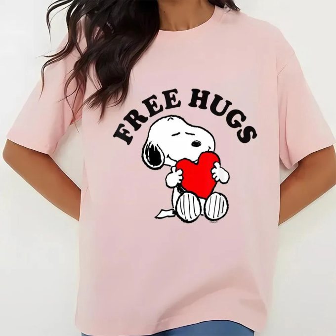Valentine Day T Shirt, Peanuts Valentine Free Snoopy Hugs T-Shirt