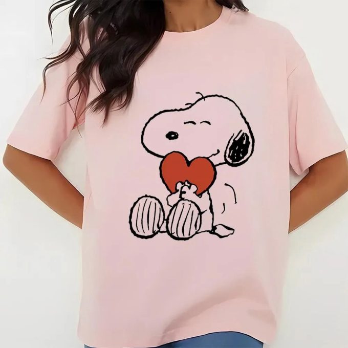 Valentine Day T Shirt, Snoopy Hugs Heart Snoopy Classic T-Shirts
