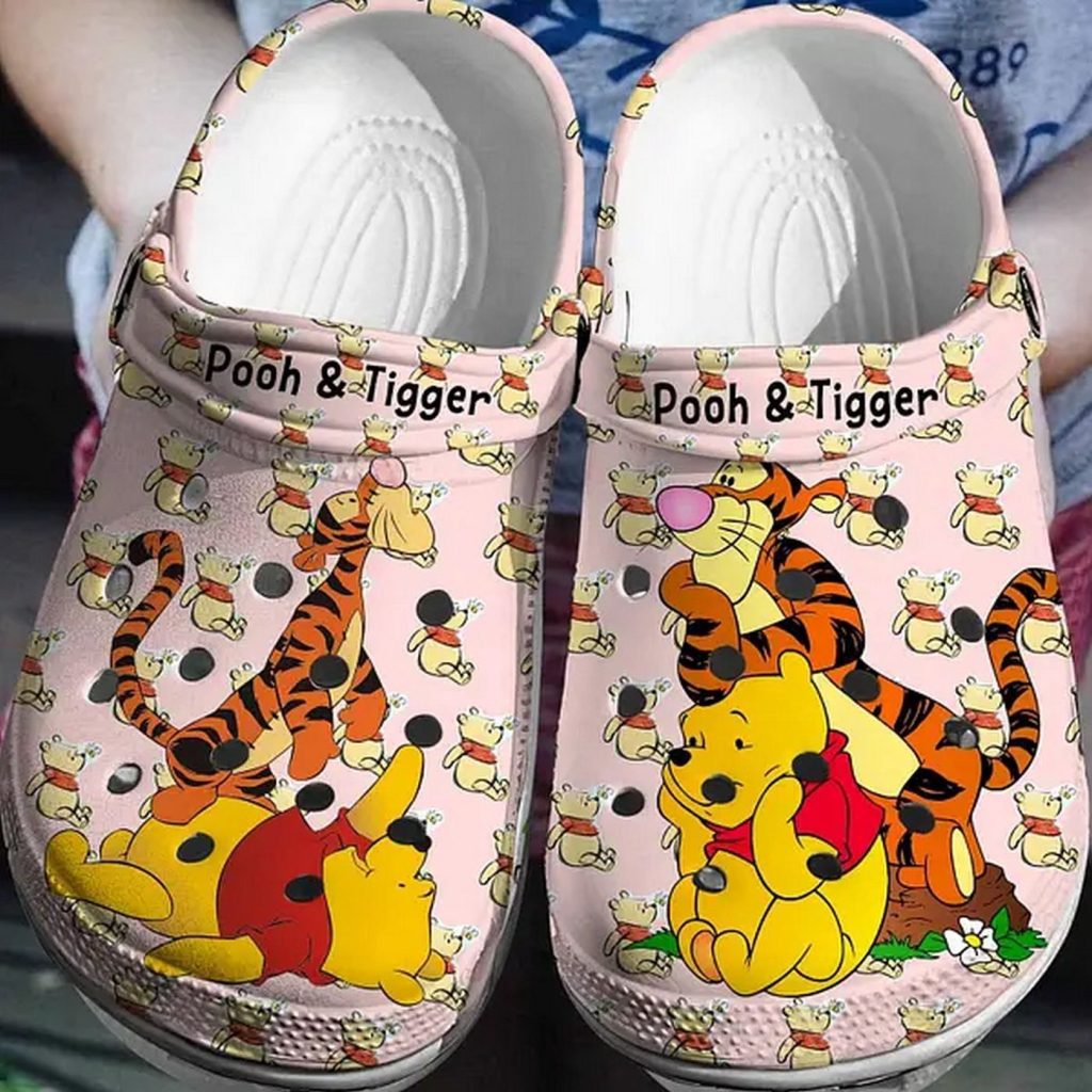 Winnie The Pooh And Tigger Playful Light Pink Clogs For Kids And Adutls Winnie The Pooh And Tigger Playful Light Pink Clogs For Kids And Adutls