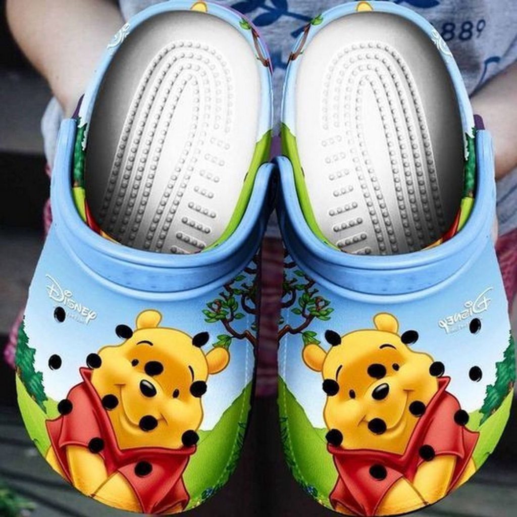 Winnie The Pooh in Disney House Clogs For Kids And Adutls Winnie The Pooh in Disney House Clogs For Kids And Adutls